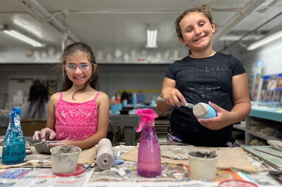 Ages 9 - 12 | Young Artists Clay + Sculpture | MUNSON