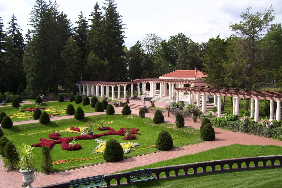 Sonnenberg Gardens